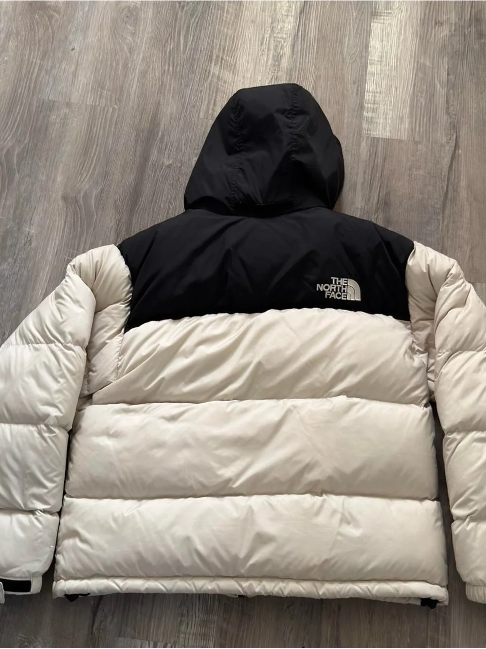 The North Face Men's Puffer Jacket in Black & Cream Colorblock